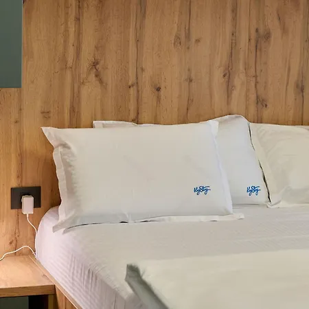 Zet In Infinity - Parking * Mamaia