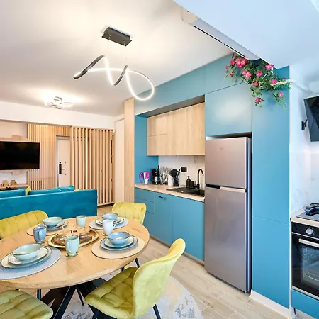 Zet In Infinity - Parking Apartment Mamaia